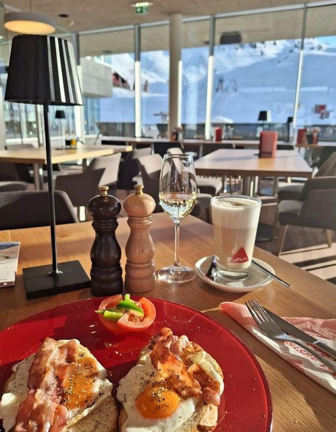 Hotel Ski Austria St.Christoph A.A. Sankt Christoph Am Arlberg Exterior foto